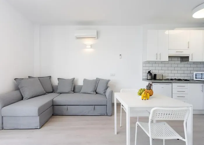 Home2book Sea Front Teresitas 5 公寓