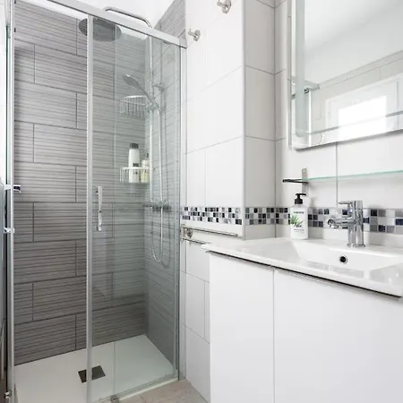 Home2book Sea Front Teresitas 5 * San Andrés